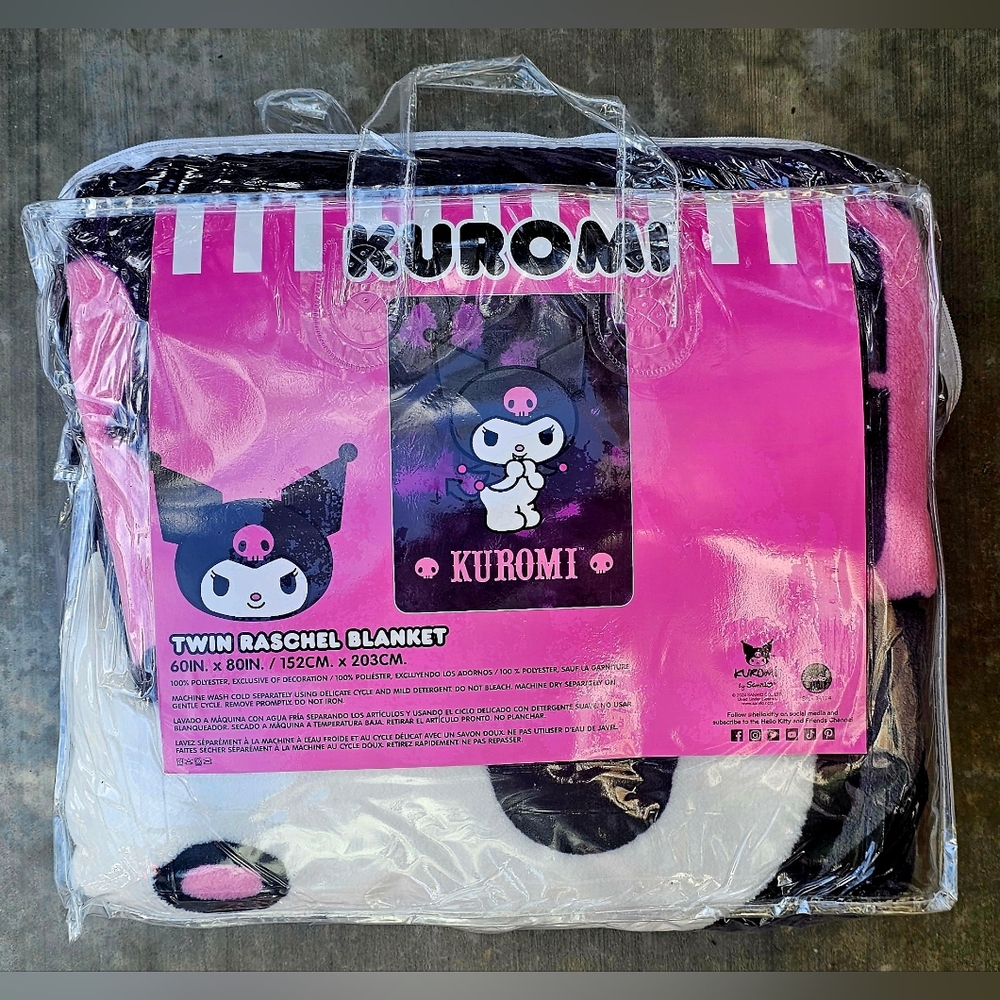 TWIN SIZE KUROMI BLANKET